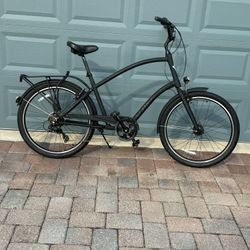 Electra Townie Seven Speed 26 Inch Wheel