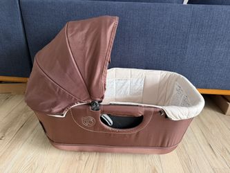 Orbit baby G3 basinet
