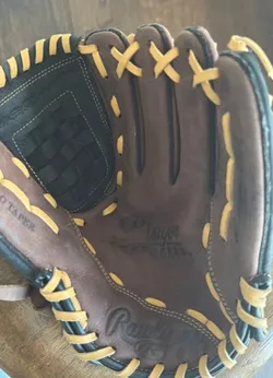 AGAN- Adult 12"Classic Rawlings Leather Baseball Glove