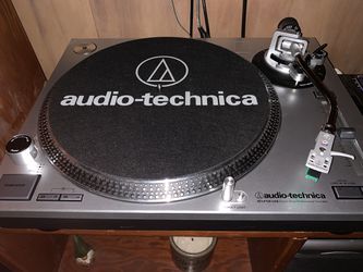 Audio-Technica AT-LP 120 USB Turntable for Sale in Neenah, WI - OfferUp