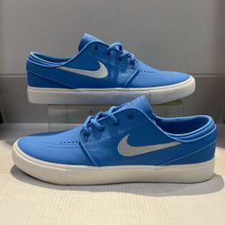 NIKE ZOOM STEFAN JANOSKI OG+ ISO SB “UNIVERSITY BLUE”