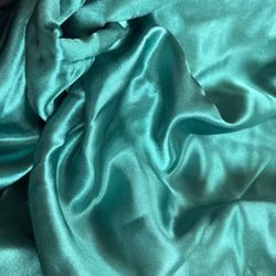 14 Green/ Hunter, Green Satin Rectangular Tablecloths (126”x60”)