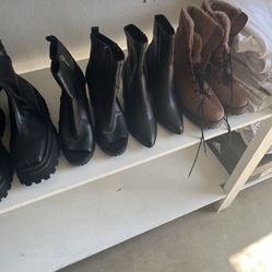 Women Boots Size 8 And Size 9 New 40 Dollars 