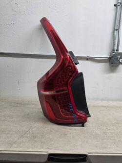 Left tail light volvo xc90 2016 2017 2018 2019 2020 2021 2022 2023 2024 2025
