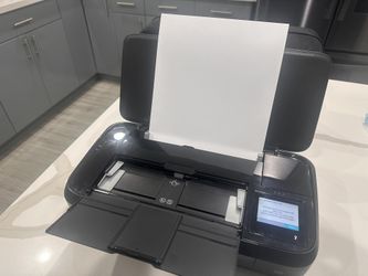 Portable HP OfficeJet 250 Mobile All-in-One Printer