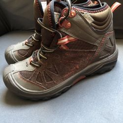Boys Shoes Size 13