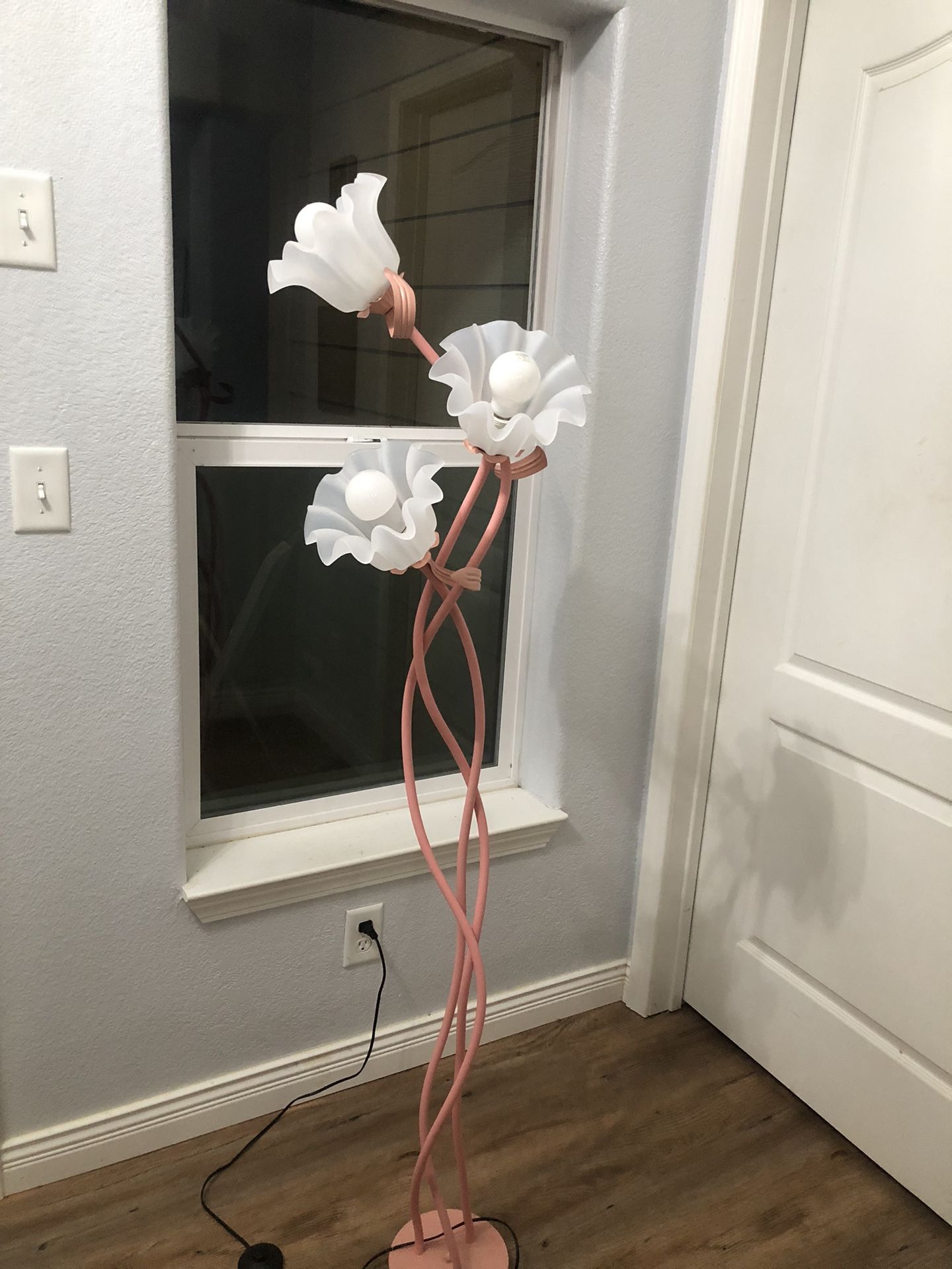 Fun Pink Flower Floor Lamp