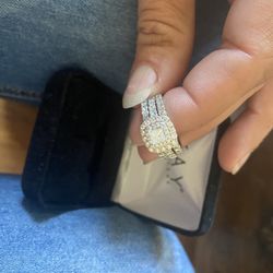 Beautiful Wedding Ring - Never Worn