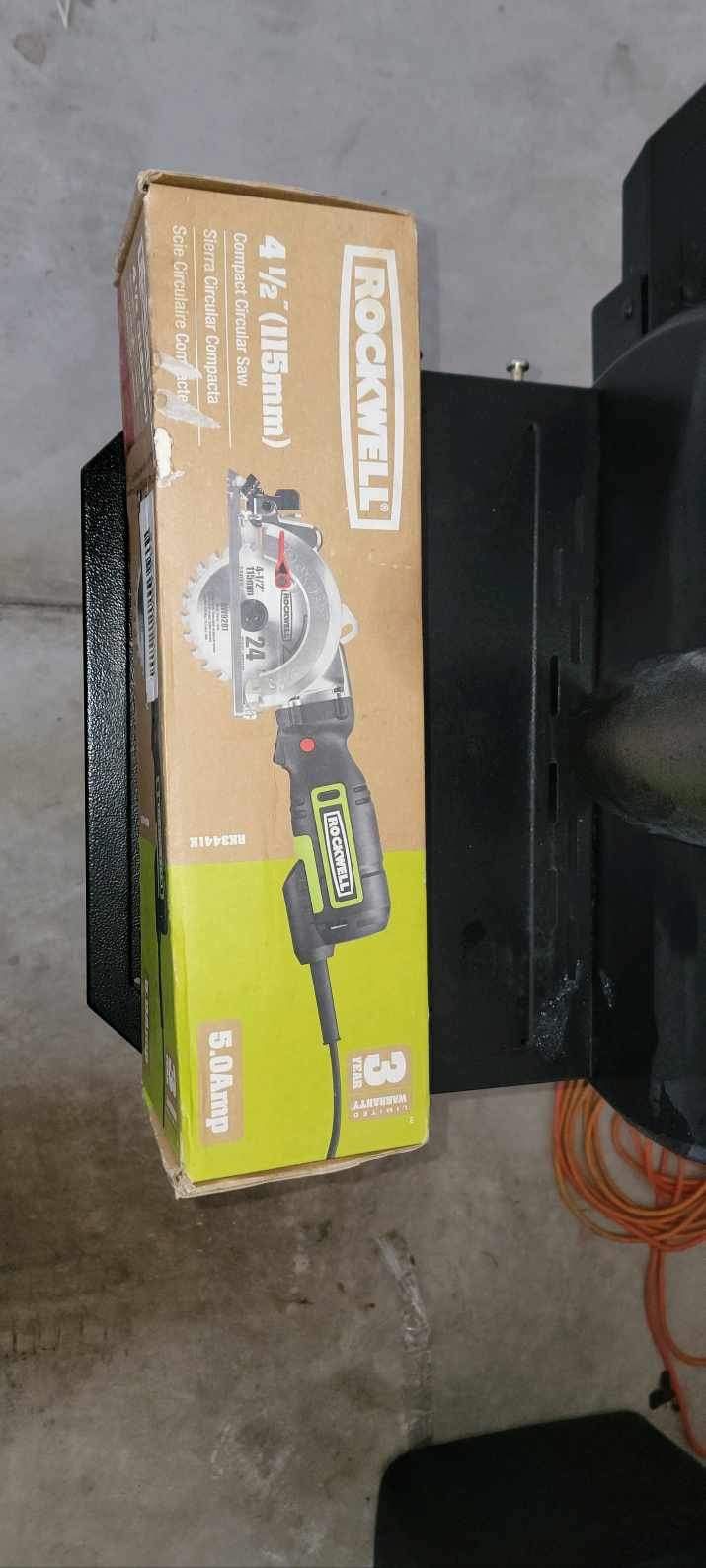 Compact Circular Saw