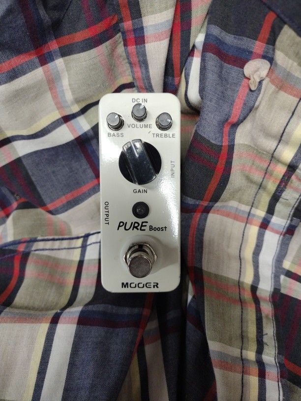 Moore Pure Boost Guitar Pedal