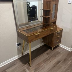 Makeup Vanity 