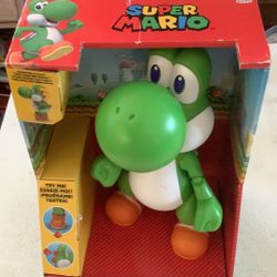 Let’s Go Yoshi! Big Talking Action Figure 