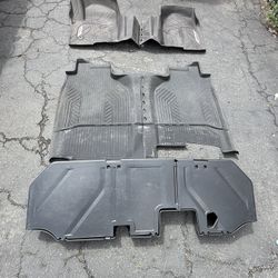 Chevy Crew Can Storage Floor Mat Set
