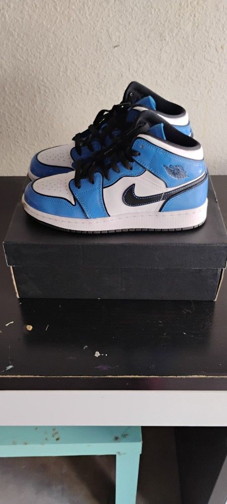Not Counterfeit ! Real Nike Air  Jordan 1 Size 6/ 7 In Girls