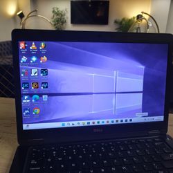 Dell Notebook - Fast , Reliable, NEW Battery And Charger - $160