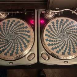 2 numark tt200 professional turntables