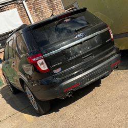 2015 Ford Explorer