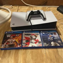 PS 5. With 3 Games