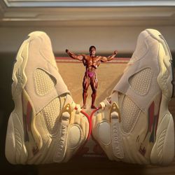 *PRETTY MUCH NEW * Solefly Jordan 8 mi casa es su casa SIZE 10 Men’s Shoe