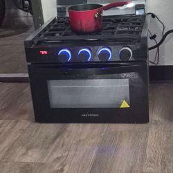 Greystone 17" Gas RV Range, 12-Volt, Black