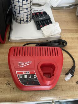 M12 Battery Charger