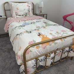 Twin Bed, Mattress, Comforter Set