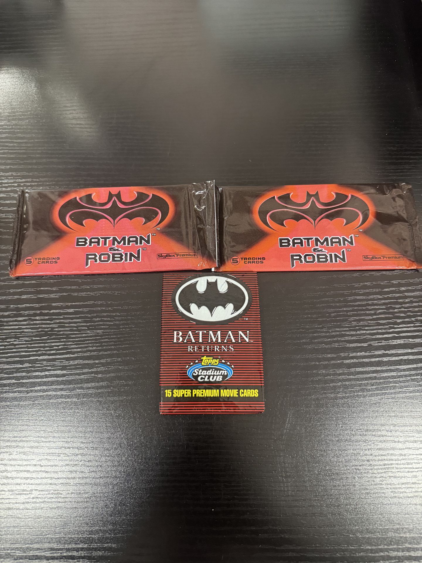 Batman & Robin Skybox Premium 1997 Trading Cards Sealed Pack