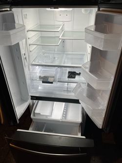GE stainless steel french door refrigerator(free delivery)