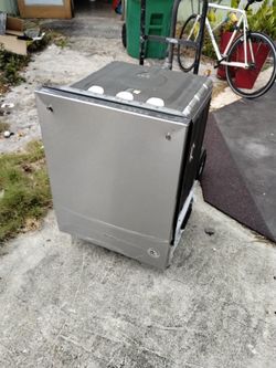New Whirlpool Dishwasher Stainless Steel Inside And Out