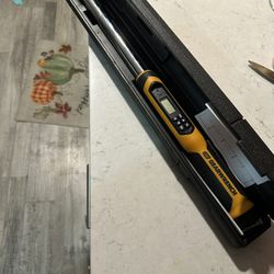 Gearwrench 1/2 in. Drive 25-250 ft./lbs. Electronic Torque Wrench