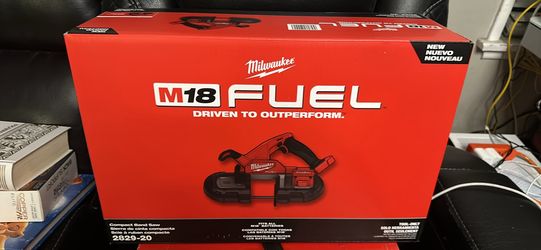 New Milwaukee M18 FUEL 21 degree framing nailer. Tool has power to nail engineered lumber. It can drive 3 nails per second and does not require a gas 