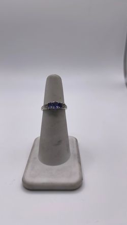 10k white gold ring with purple CZ