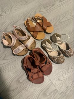 Girls size 9C