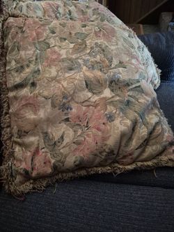 Floral Tapestry Throw Pillow with Fringe