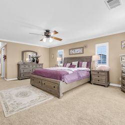 King Bedroom Set Real Solid Wood  5 Pieces King Storage Bed Dresser Chest Night Stand Bed Frame