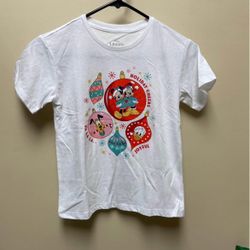 Disney Holiday T-shirt 