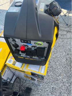 Champion 4000W Dual Fuel Inverter Generator