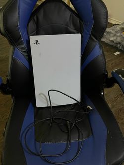 PS5, turns on everything works. Slightly damaged hdmi port.
