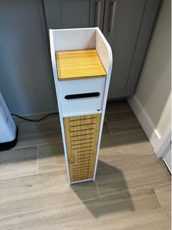 Bathroom cubby