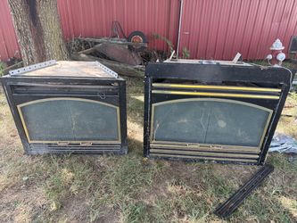 2 corner gas fireplaces