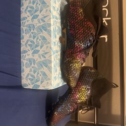 Lightning Football/soccer Cleats Size 11 Unisex 