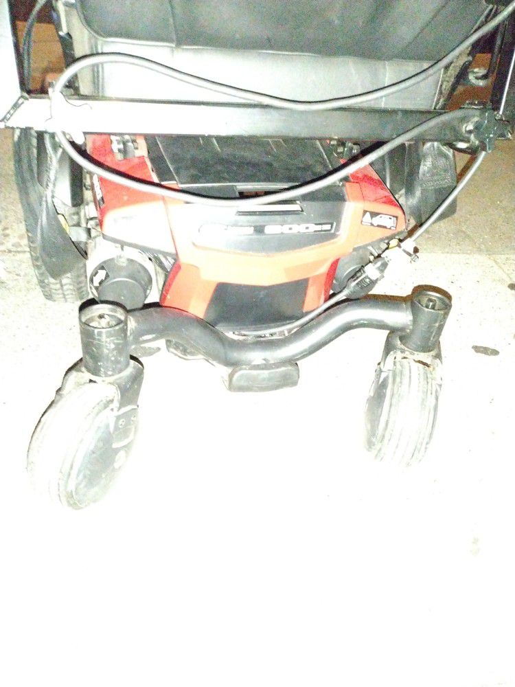 *Electric Wheelchair *Jazzy 600 Es ( No Controller $300 Online No Battery $130 Online)Original Price $5,9994 Asking $ 499 O.B.O.