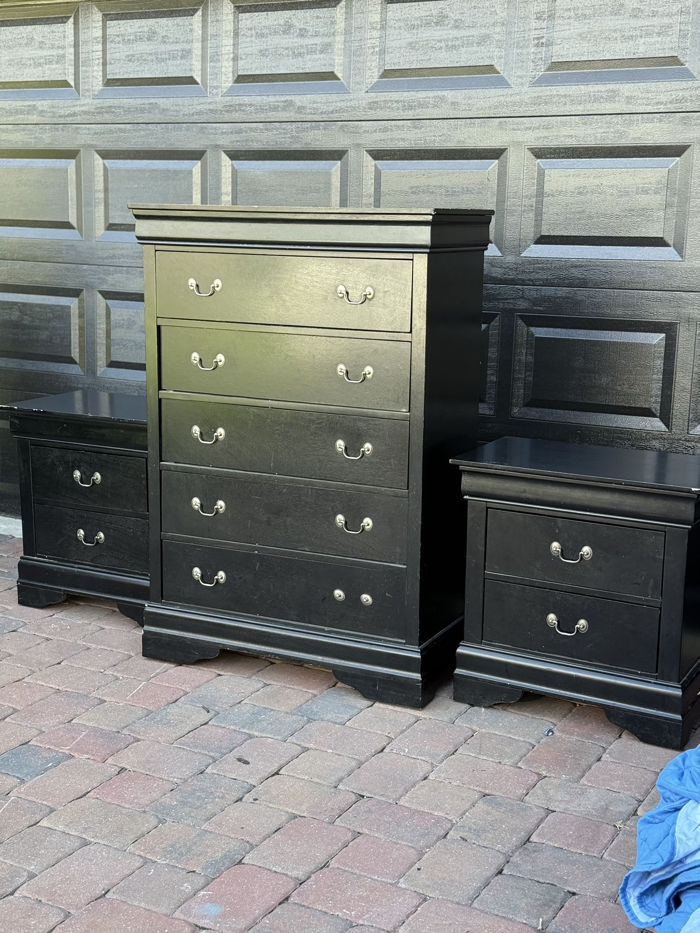 Dresser & End Tables