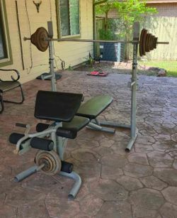 Exercise bench with 200+ lbs