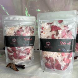 Hand Made Bath Salt With Natural Flowers 