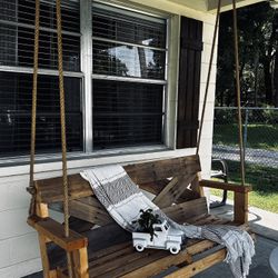 Rustic Farmstyle Porch Swing