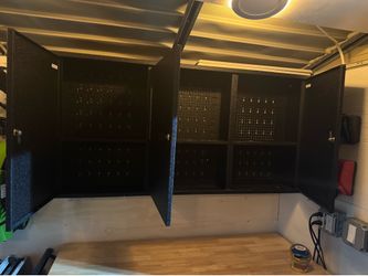 US General Harbor Freight Wall Cabinet – Great Condition