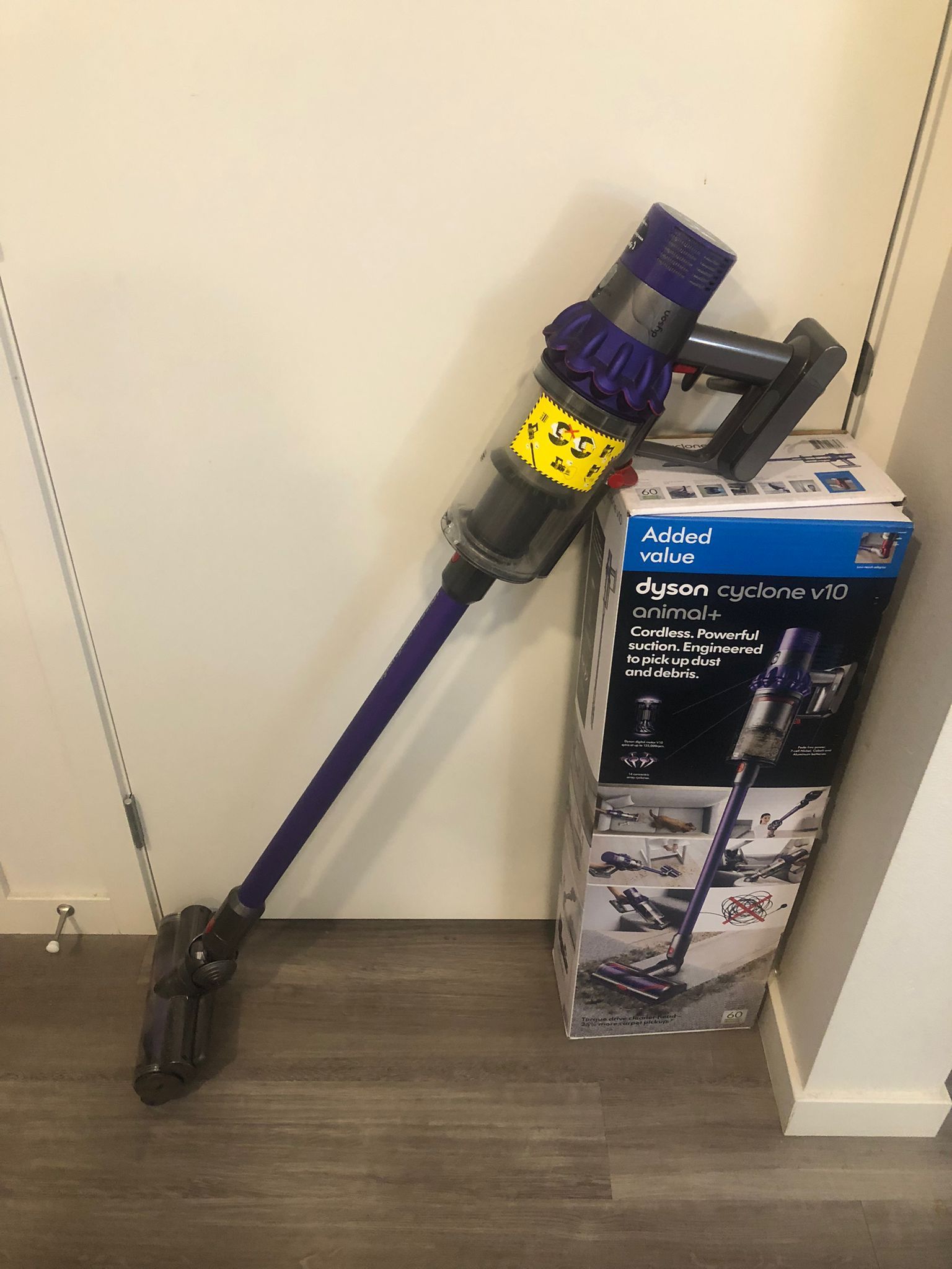 Dyson Cyclone V10 Animal + Cordless Vacuum Cleaner