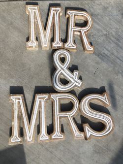 Large Mr & Mrs Letters