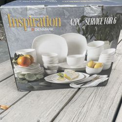 Unopened Dinnerware Set